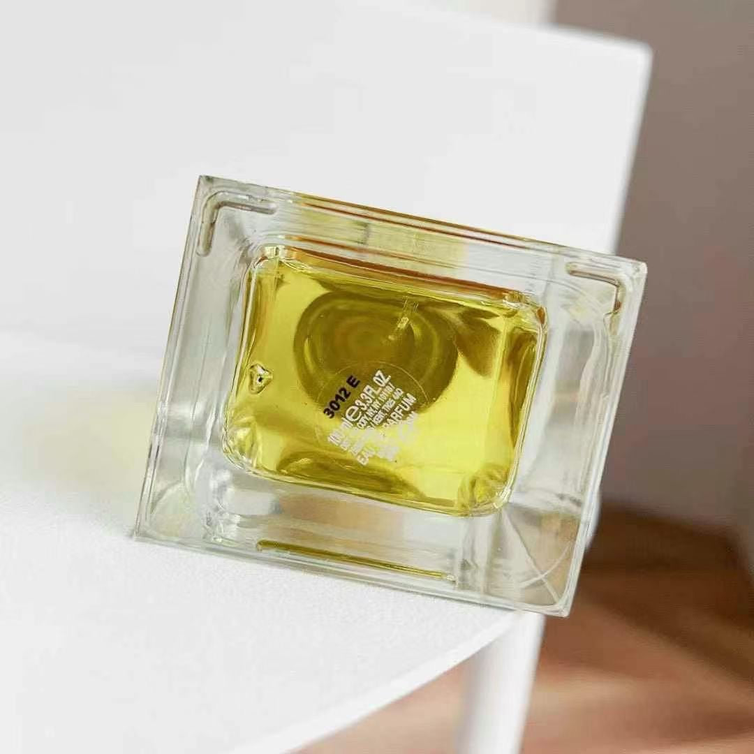 Burberry Hawthorn Bloom 100ML